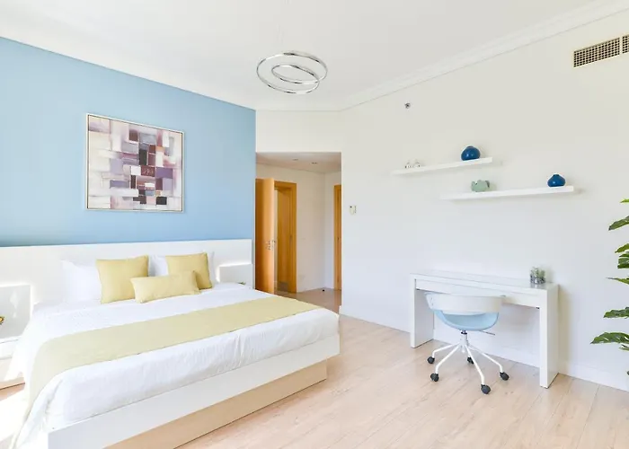 Shoreline - Beachfront Luxury Palm Jumeirah - Free 5* Beach Resorts Access